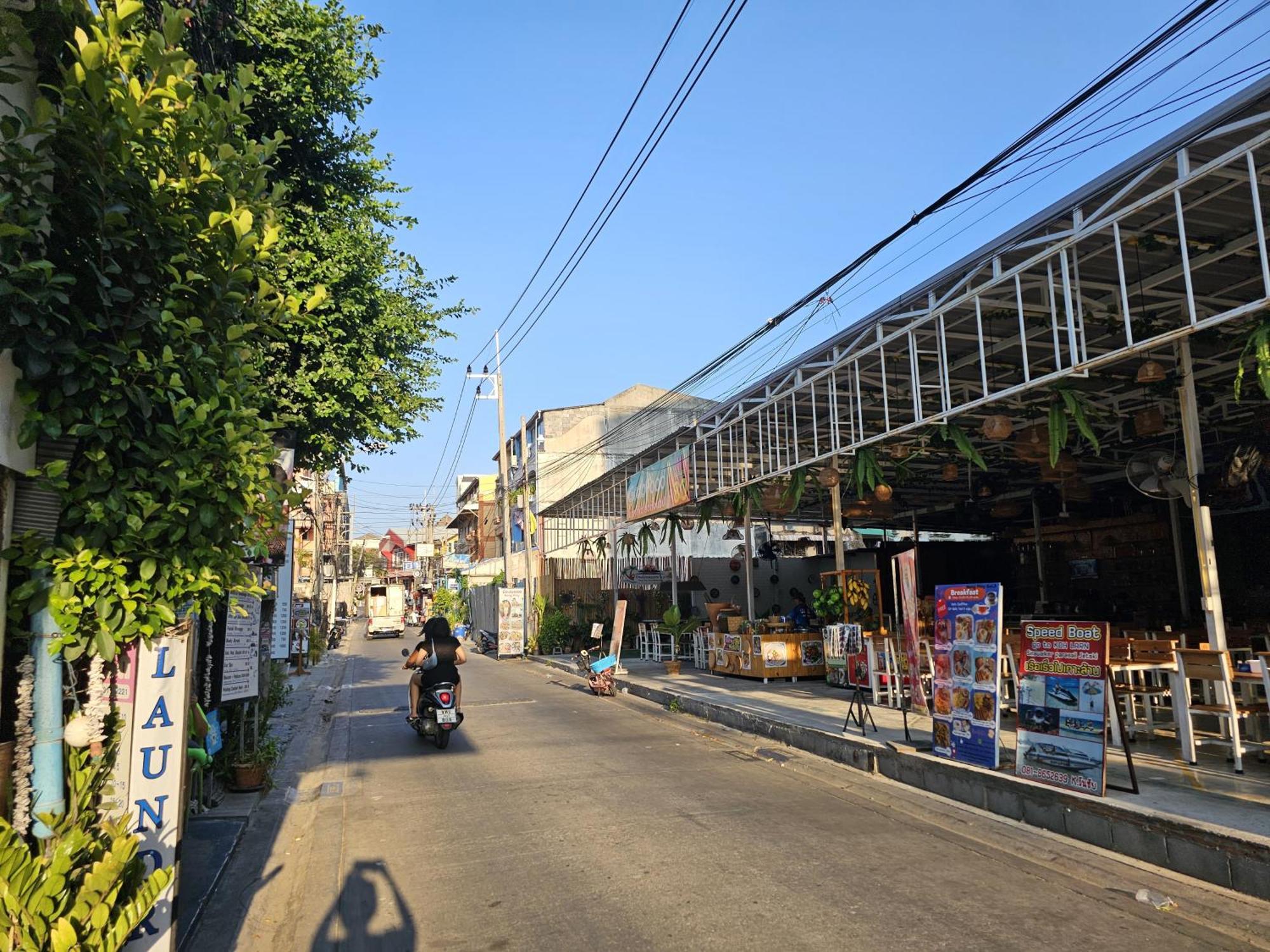 39 Living Pattaya Villa Eksteriør billede